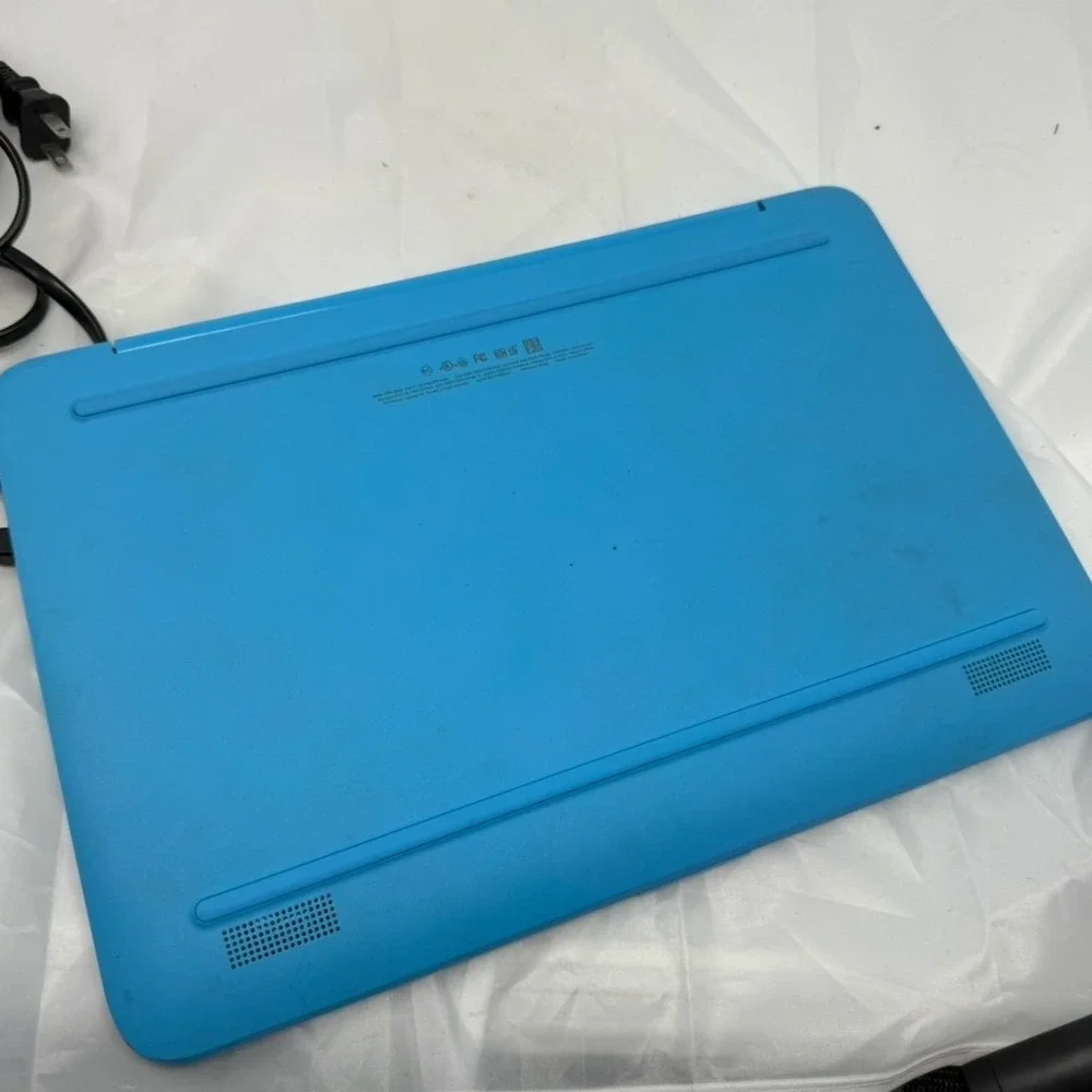 HP Stream Laptop 14-ax010wm Blue 14in Intel X7S46UA#ABA with Charger
